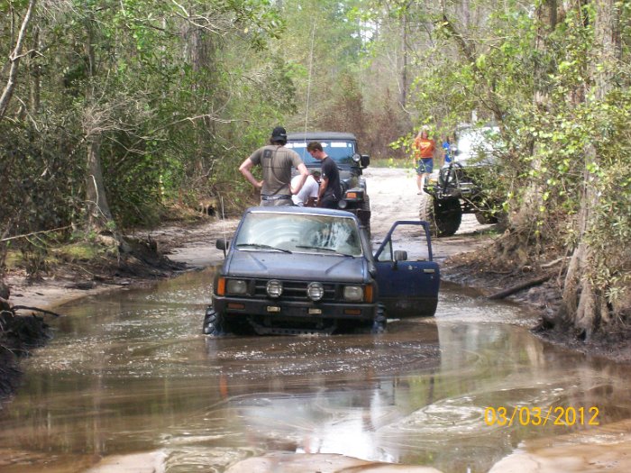 2012-Mar-03HGR4X4Richloam 105